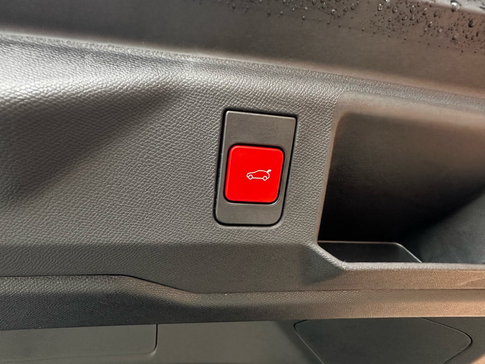 Peugeot e-5008 77 GT Pack 7prs 5d