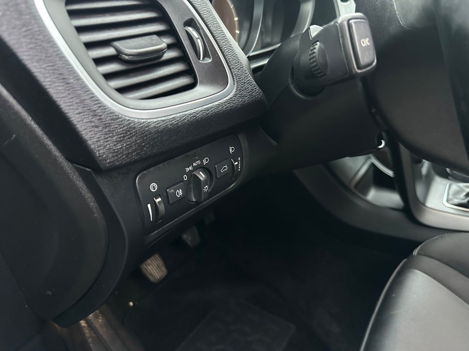 Volvo V40 1,6 D2 115 Kinetic 5d