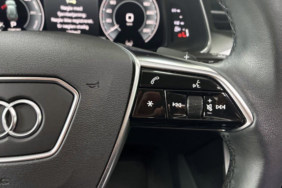 Audi A6 50 TFSi e Sport Prestige Avant quattro S-tr. 5d
