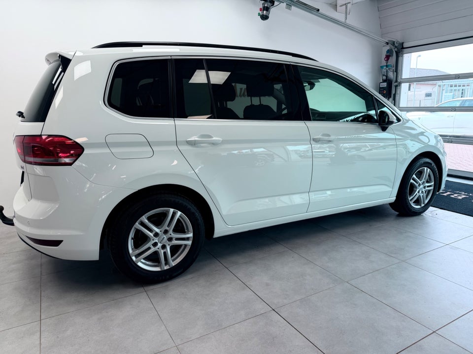 VW Touran 1,6 TDi 115 Comfortline 7prs 5d