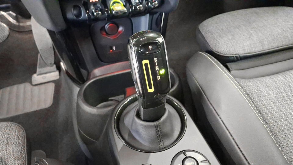 MINI Cooper SE Classic Trim 3d