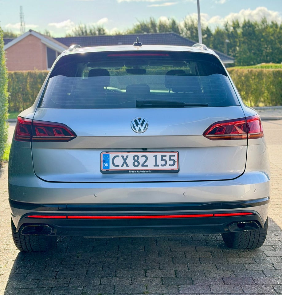 VW Touareg 3,0 TDi 286 Elegance aut. 4Motion 5d