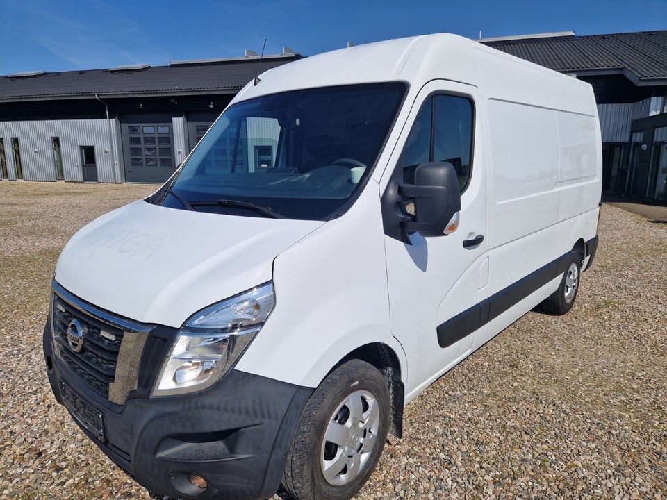 Nissan NV400 2,3 dCi 150 L2H2 Kassevogn