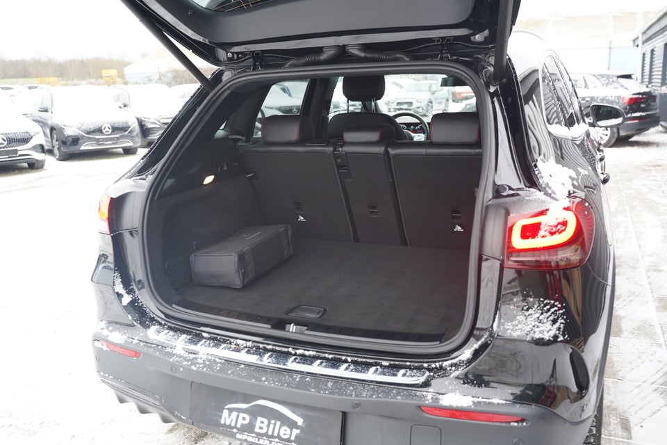 Mercedes EQA300 AMG Line 4Matic 5d