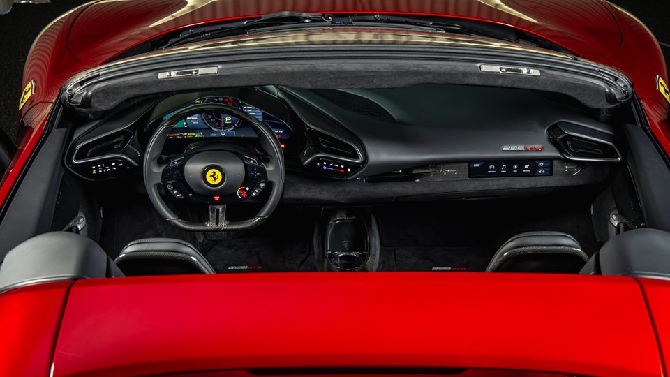 Ferrari 296 GTS 2,9 DCT 2d