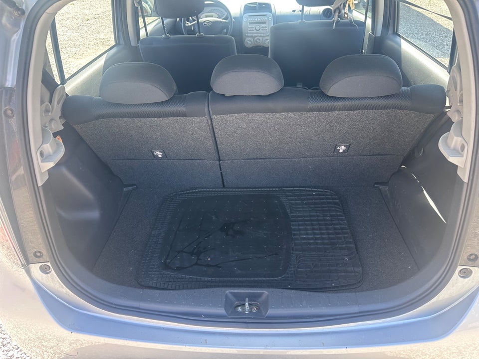 Subaru Justy 1,0  5d
