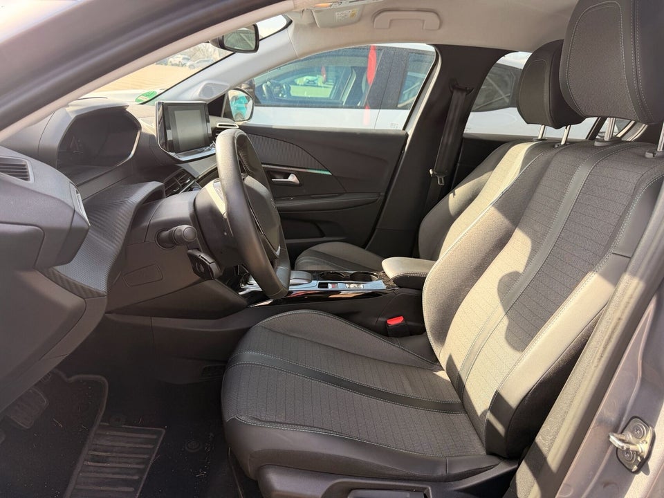 Peugeot e-208 50 Allure 5d