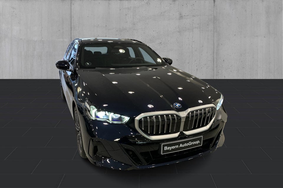 BMW i5 eDrive40 M-Sport 4d