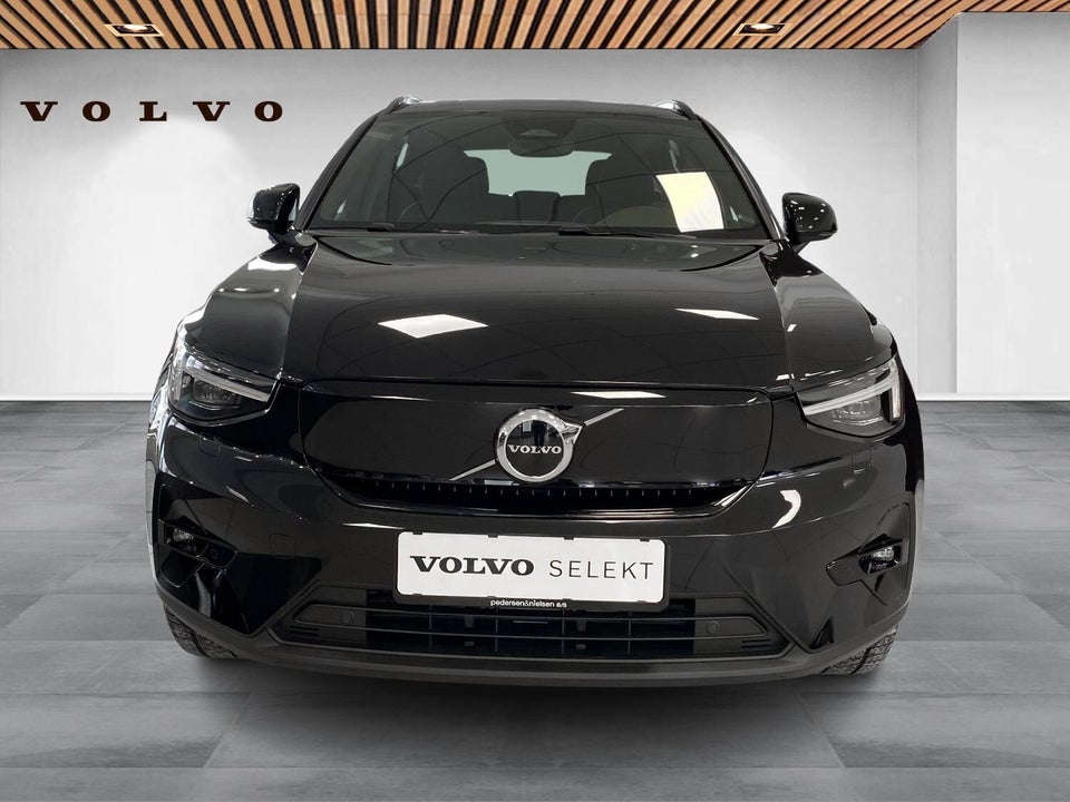 Volvo EX40 Standard Range Plus 5d