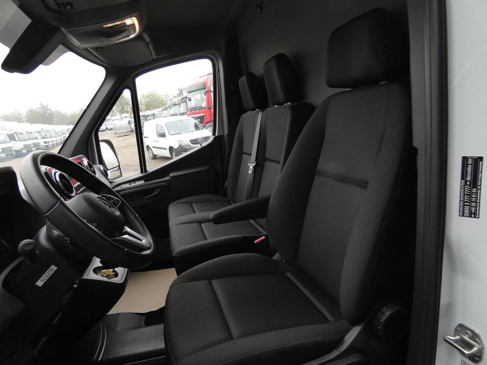 Mercedes Sprinter 319 2,0 CDi A2 Kassevogn aut. RWD