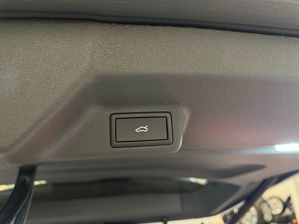 VW ID.Buzz 86 Life+ 7prs LWB 5d