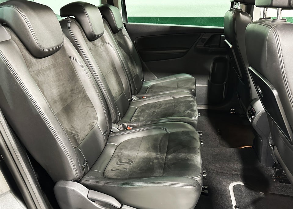 VW Sharan 2,0 TDi 150 Highline DSG 7prs 5d