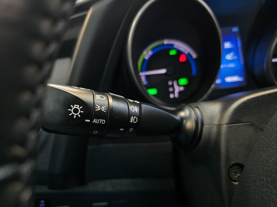 Toyota Auris 1,8 Hybrid H2 Touring Sports CVT 5d