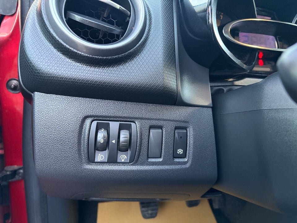 Renault Clio IV 0,9 TCe 90 Limited Sport Tourer 5d