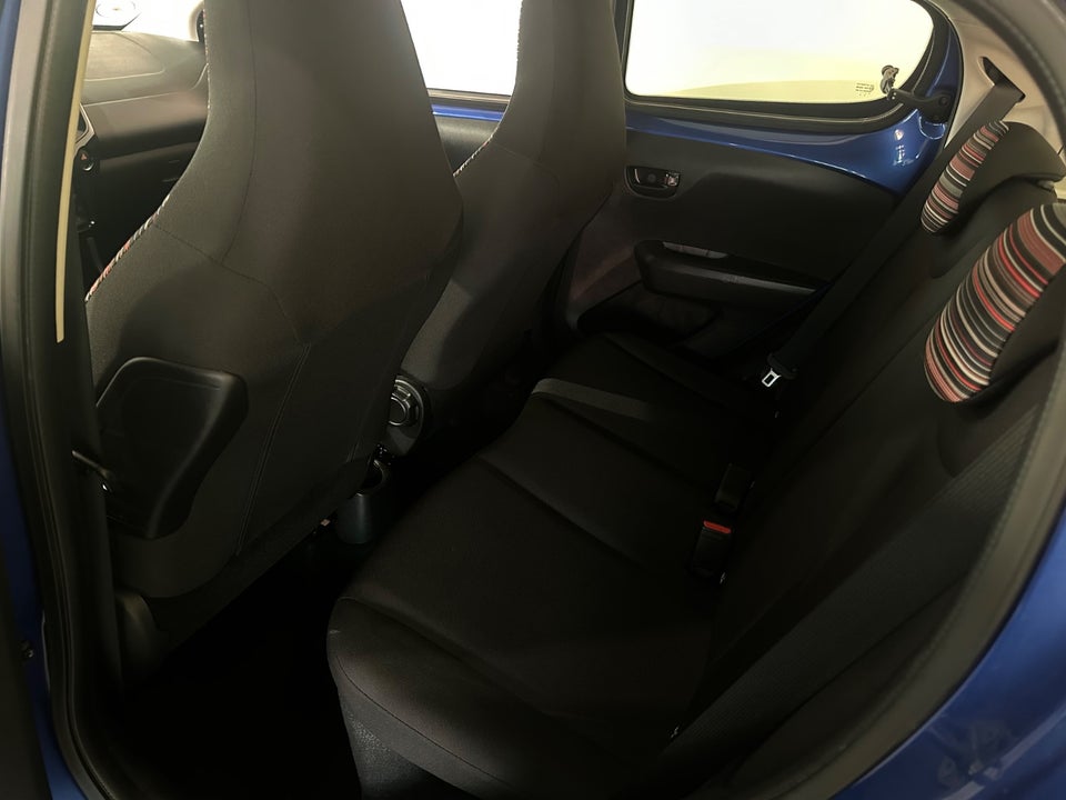 Citroën C1 1,0 VTi Shine 5d