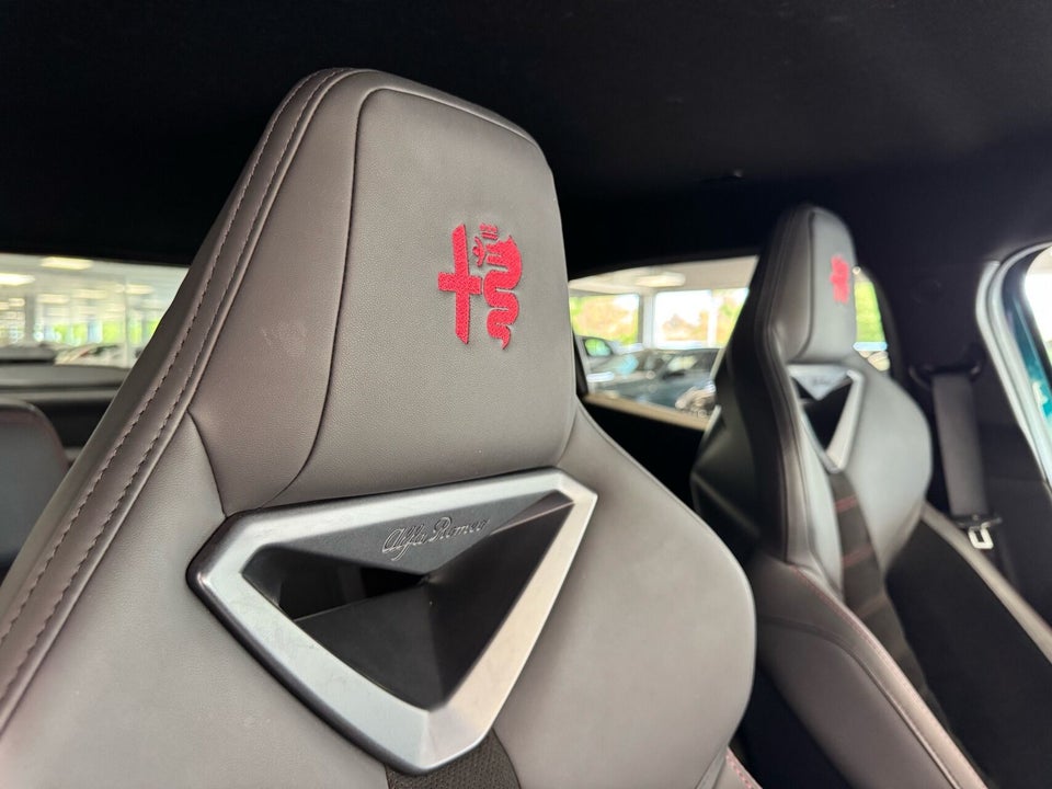 Alfa Romeo Junior Elettrica Speciale 5d