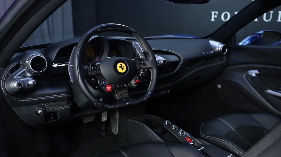 Ferrari F8 Tributo 3,9 DCT 2d