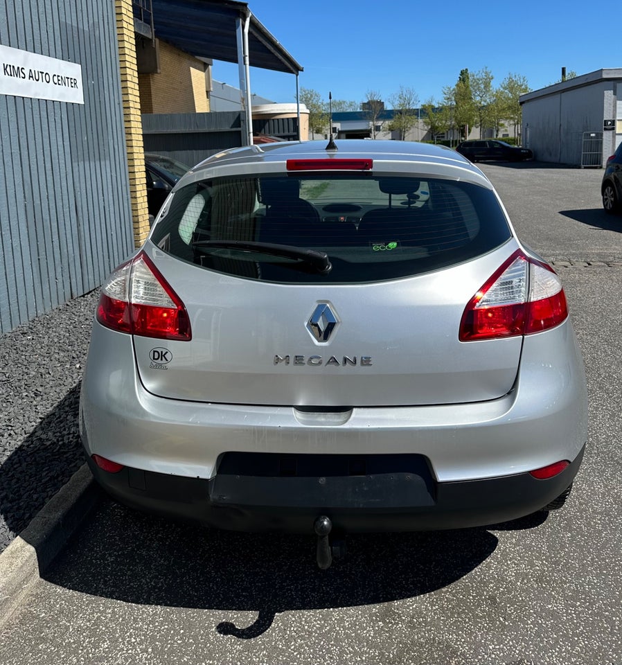 Renault Megane III 1,6 100 Expression 5d