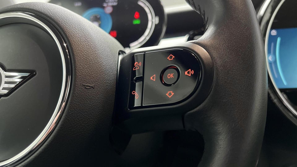 MINI Cooper SE Classic Trim 3d