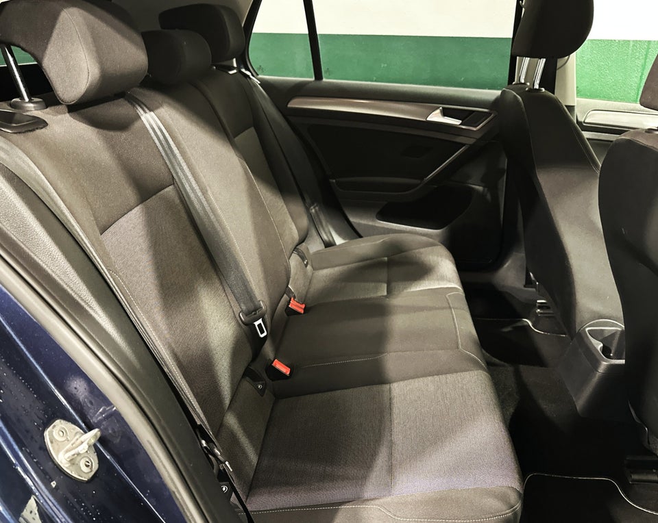 VW Golf VII 1,2 TSi 105 Comfortline BMT 5d