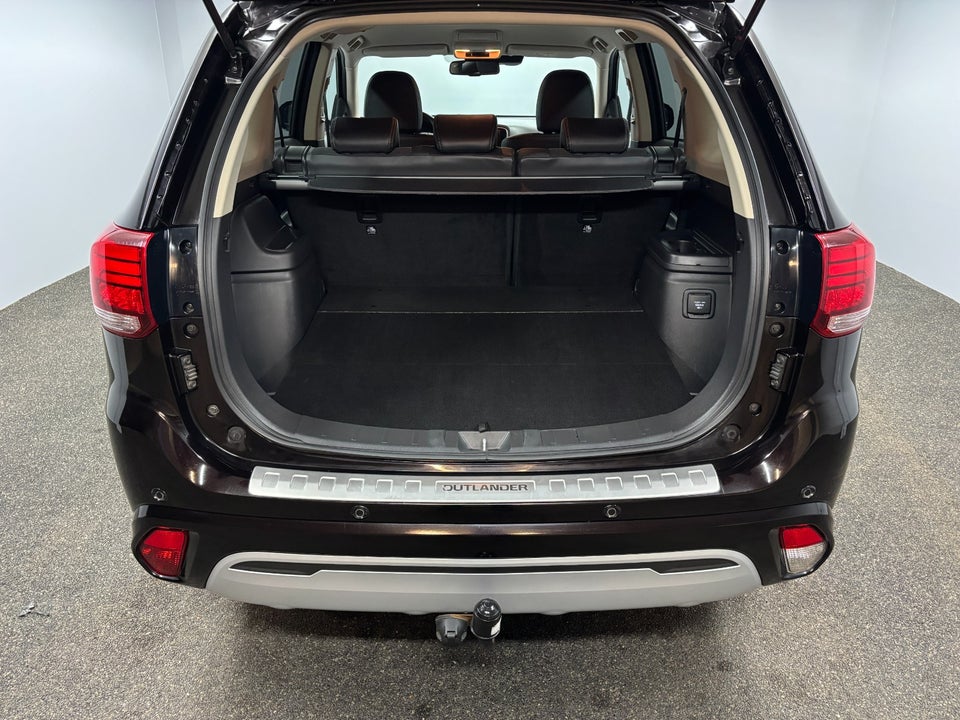 Mitsubishi Outlander 2,4 PHEV Intense CVT 4WD 5d