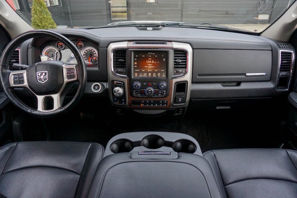 Dodge RAM 1500 5,7 V8 Laramie Crew Cab aut. 4x4 4d