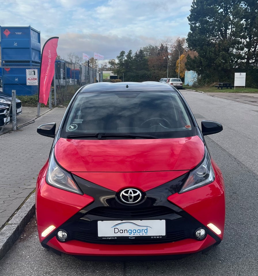 Toyota Aygo 1,0 VVT-i x-play 5d