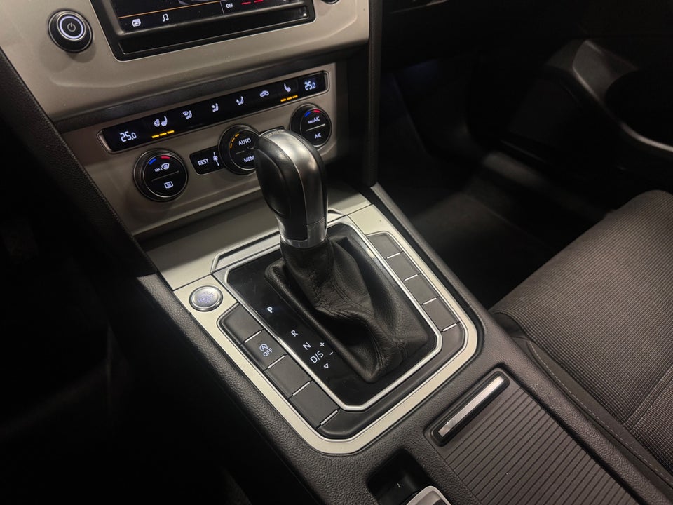 VW Passat 1,6 TDi 120 Comfortline Variant DSG 5d