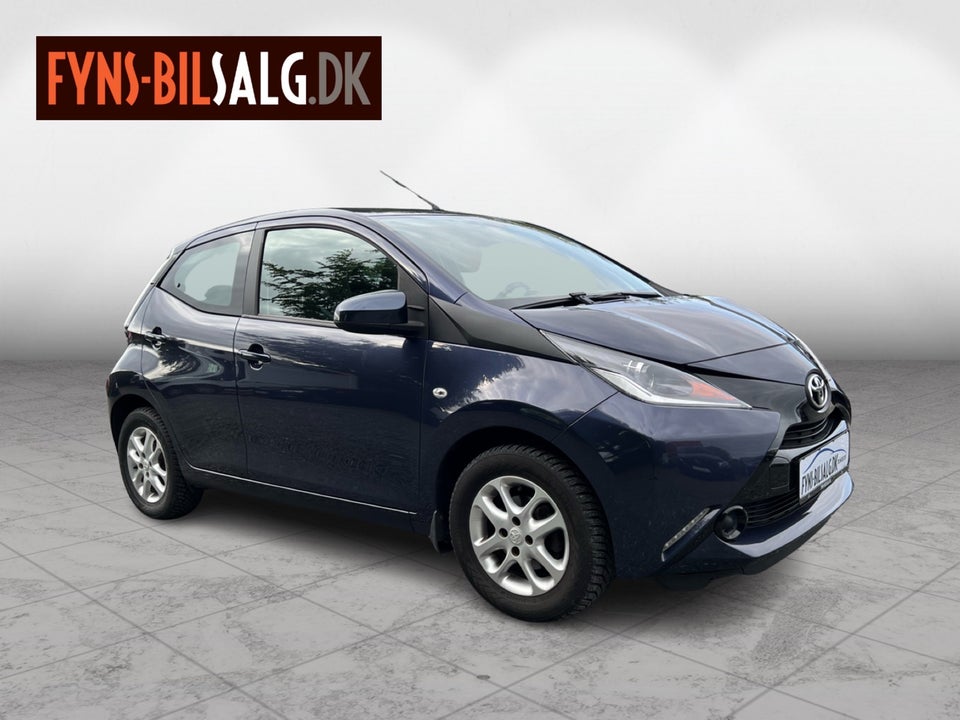 Toyota Aygo 1,0 VVT-i x-wave 5d