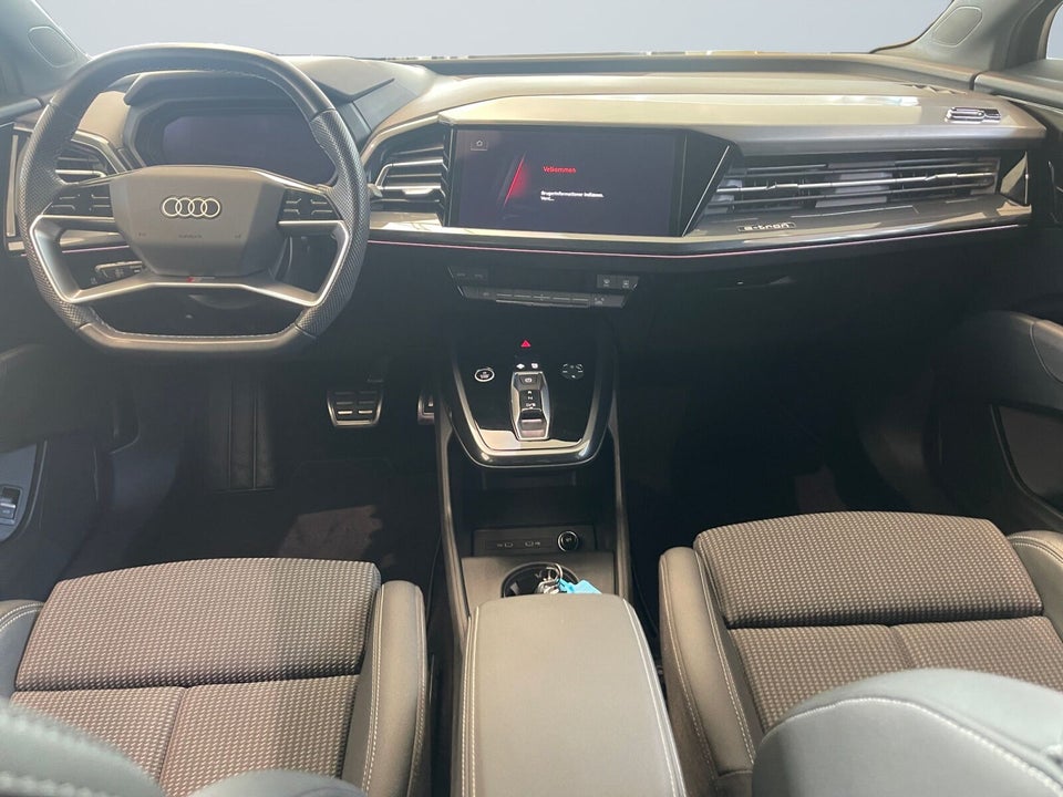 Audi Q4 e-tron 40 S-line Sportback 5d