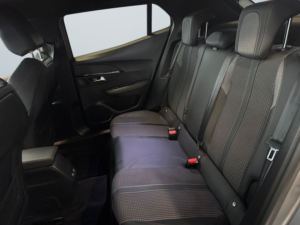 Peugeot e-2008 50 GT 5d