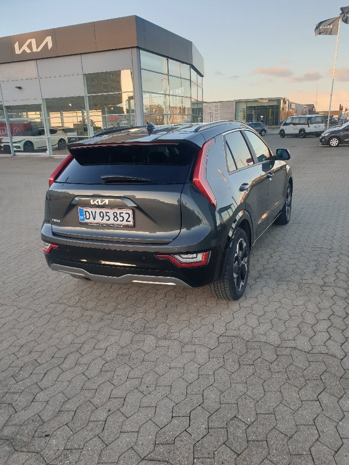 Kia Niro 64 EV Upgrade 5d
