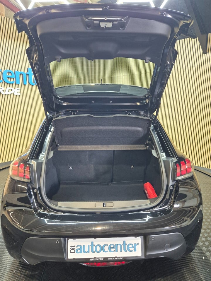 Peugeot e-208 50 Active Pack 5d