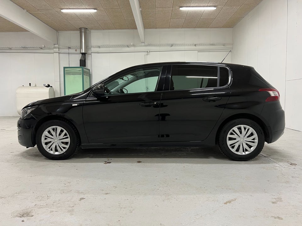 Peugeot 308 1,6 BlueHDi 120 Style 5d