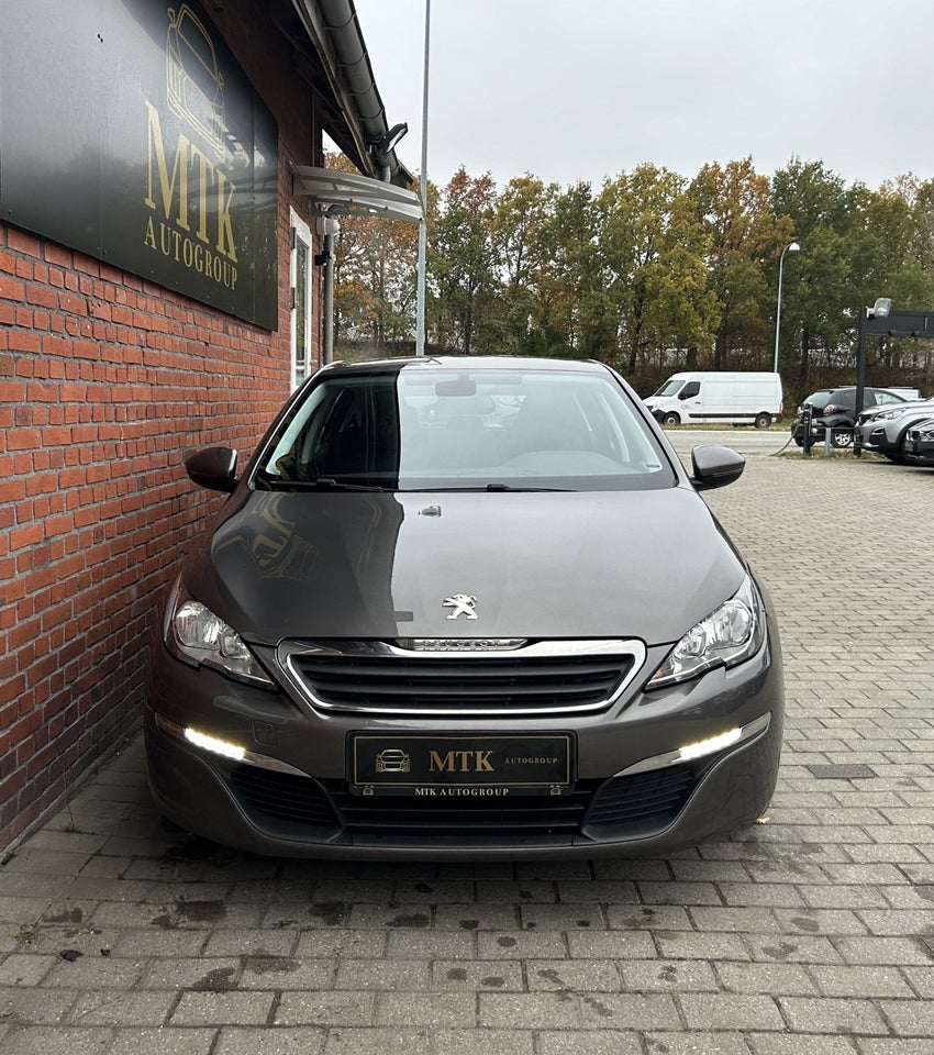 Peugeot 308 1,6 BlueHDi 120 Style 5d