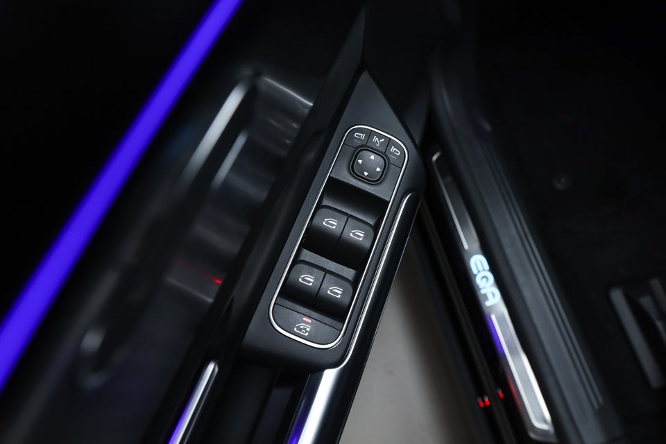 Mercedes EQA350 AMG Advance Plus 4Matic 5d