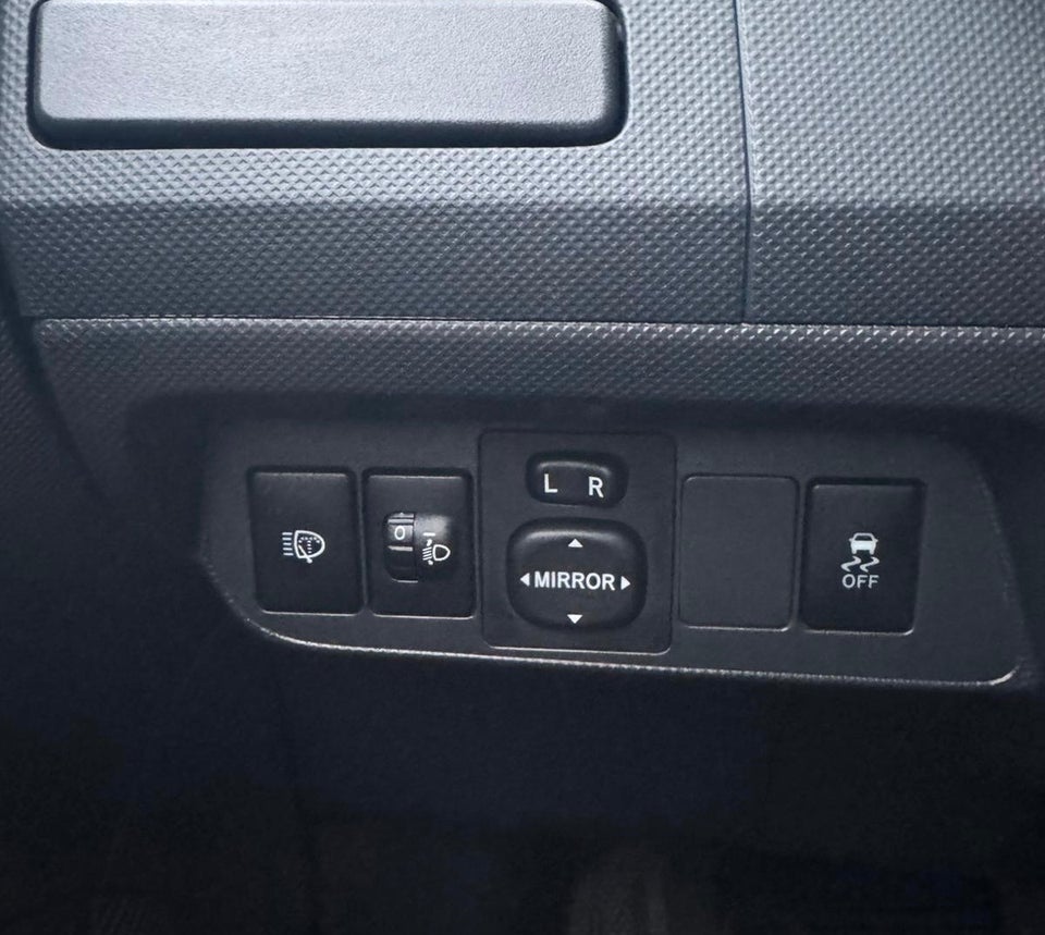 Toyota Auris 1,6 Luna+ M/M 5d