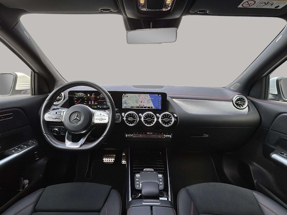 Mercedes EQA350 AMG Line 4Matic 5d