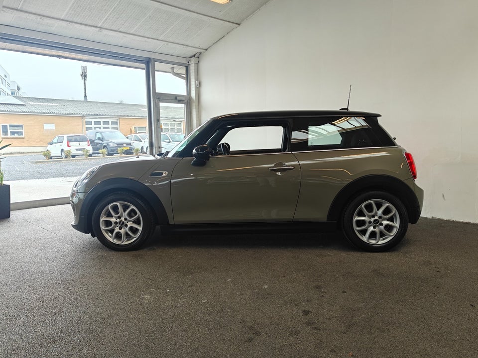 MINI Cooper 1,5 Essential aut. 3d