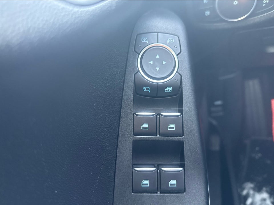 Ford Fiesta 1,0 EcoBoost Vignale 5d