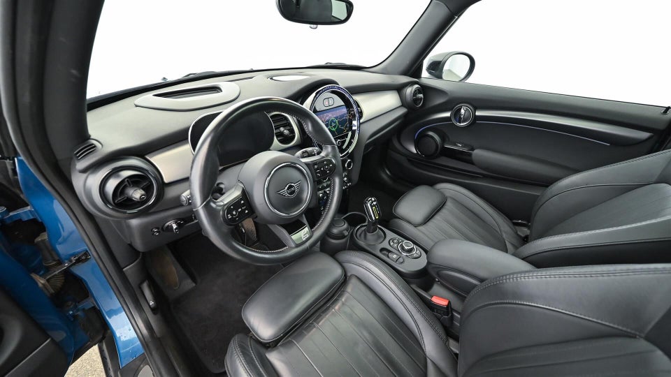 MINI Cooper SE Maximise 3d