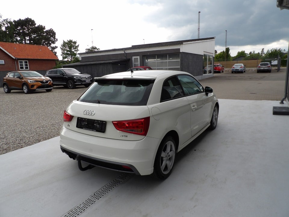 Audi A1 1,4 TFSi 185 Ambition S-line S-tr. 3d