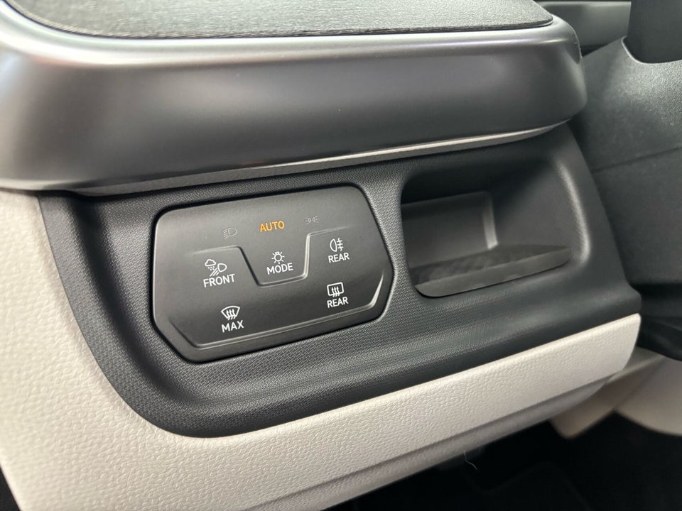 VW ID.Buzz 86 Pro 7prs LWB 5d