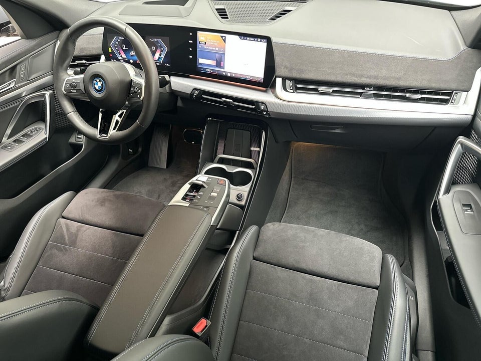 BMW iX2 xDrive30 M-Sport 5d