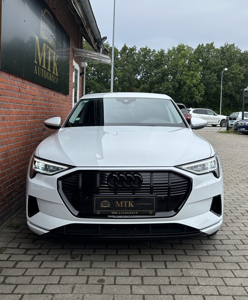 Audi e-tron 50 quattro 5d