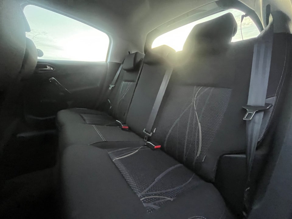 Peugeot 208 1,2 VTi Allure 5d