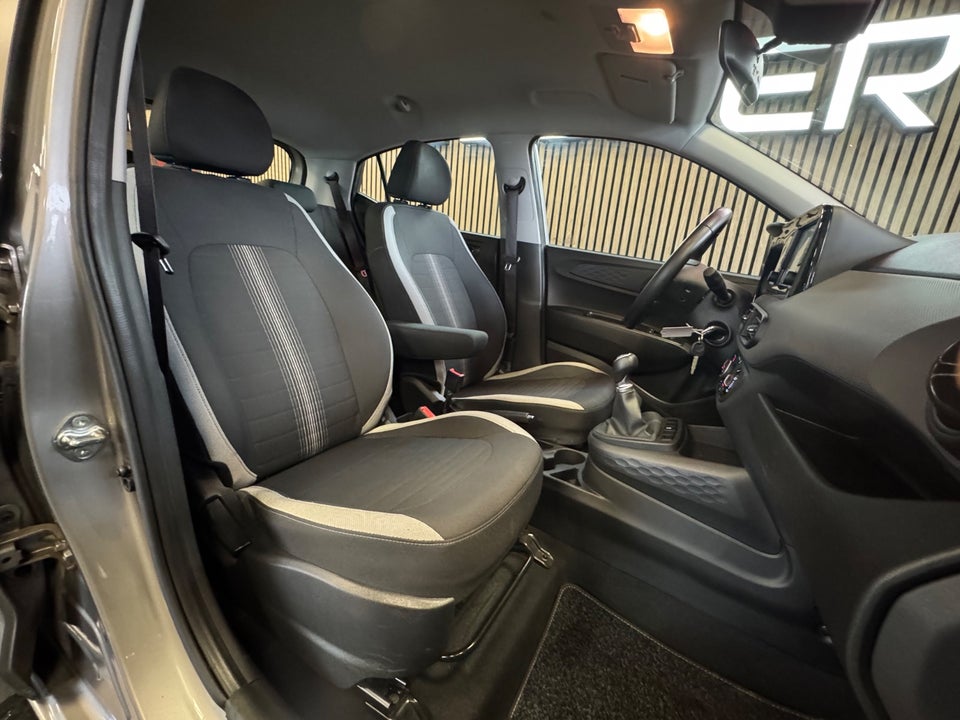 Hyundai i10 1,0 MPi Essential 5d