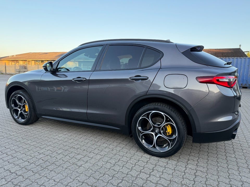 Alfa Romeo Stelvio 2,0 T 280 B-Tech aut. Q4 5d