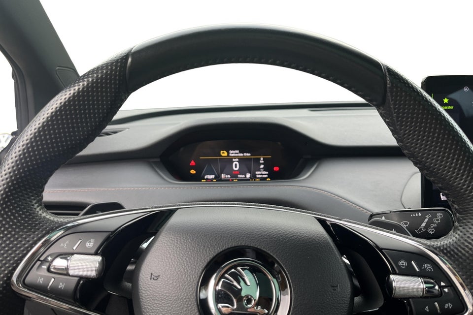 Skoda Enyaq 80x iV Founders Edition 5d