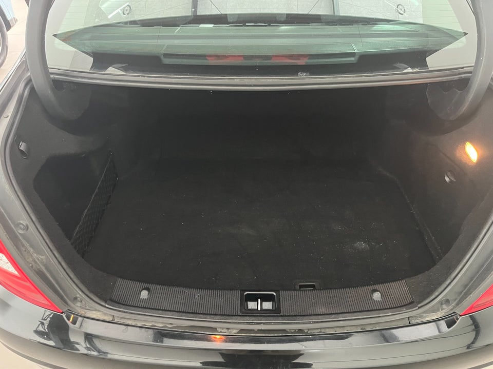 Mercedes C180 2,2 CDi BE 4d